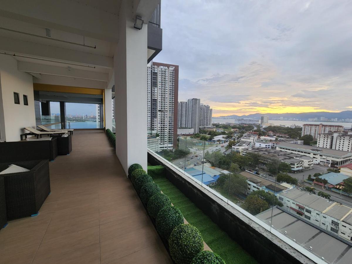 Praicon Tower - Premium Butterworth