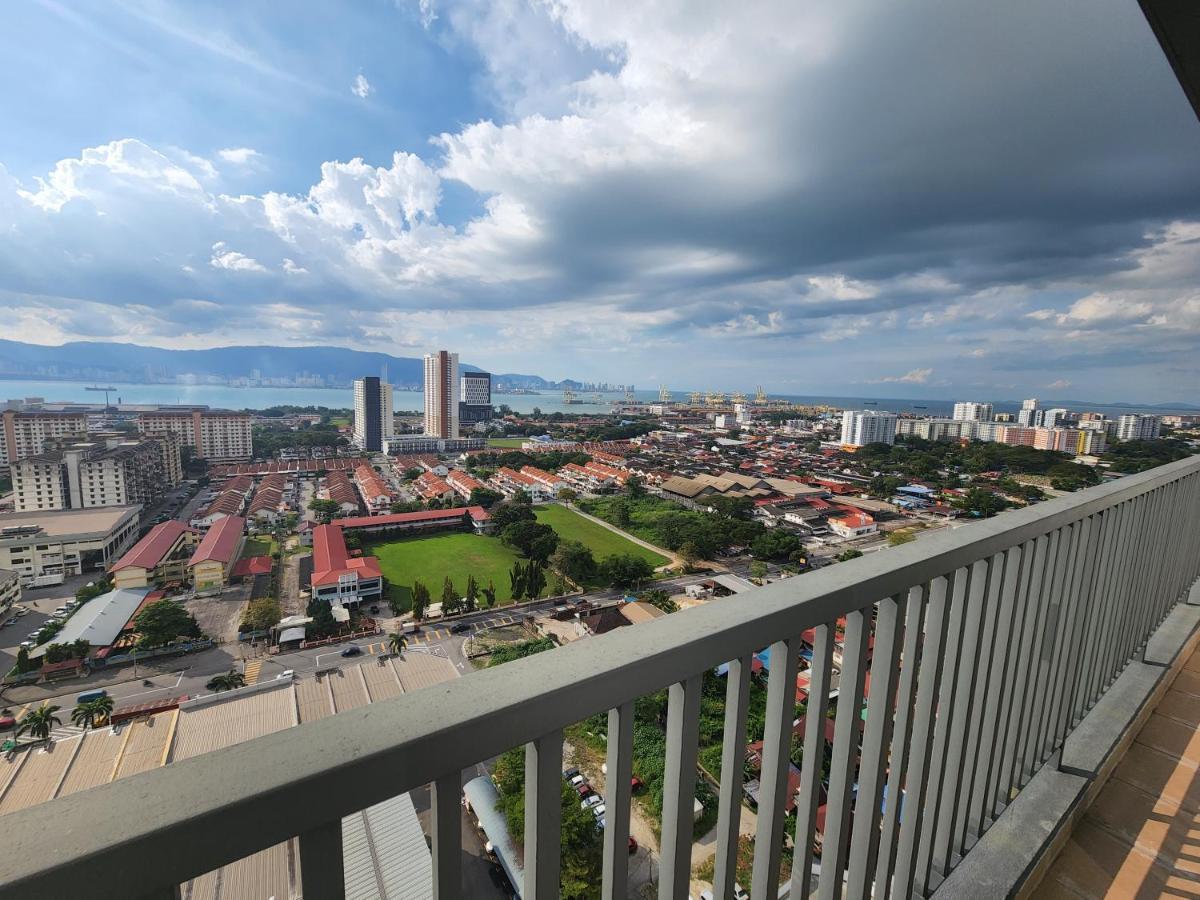 Praicon Tower - Premium Butterworth
